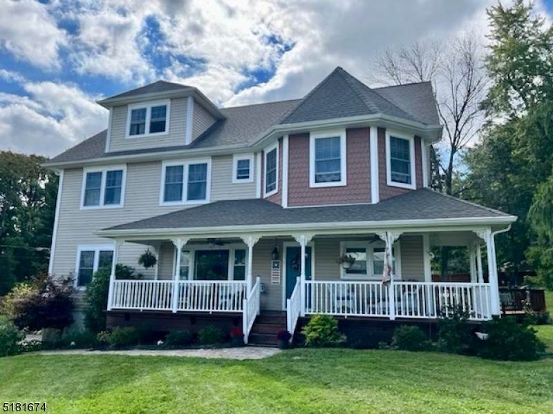 6 Stephen Dr - Photo 1