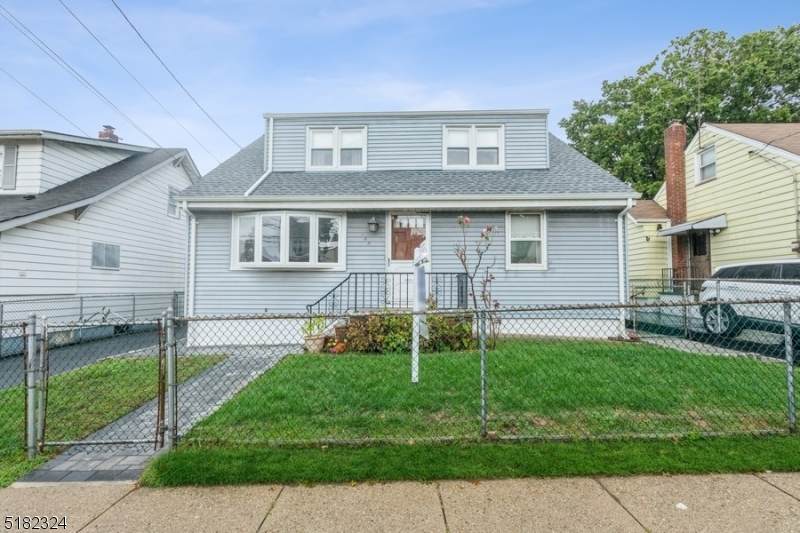 105 Dundee Ave - Photo 1