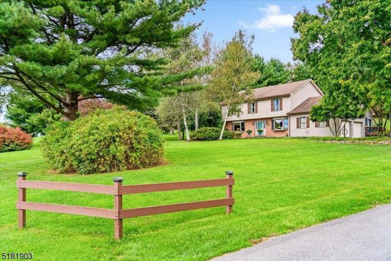 100 Stewartsville Road - Photo 1