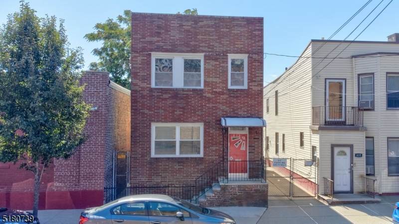 413 27th Street - Photo 1