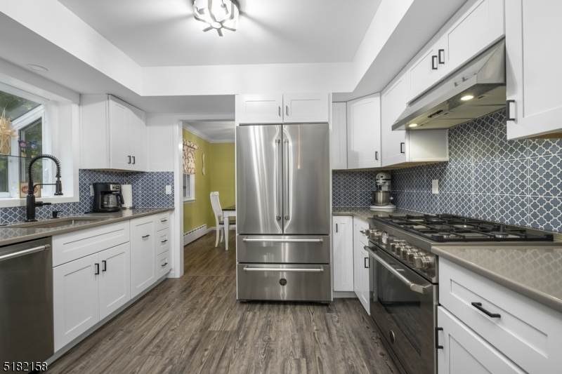 338 N 10Th Ave - Photo 1