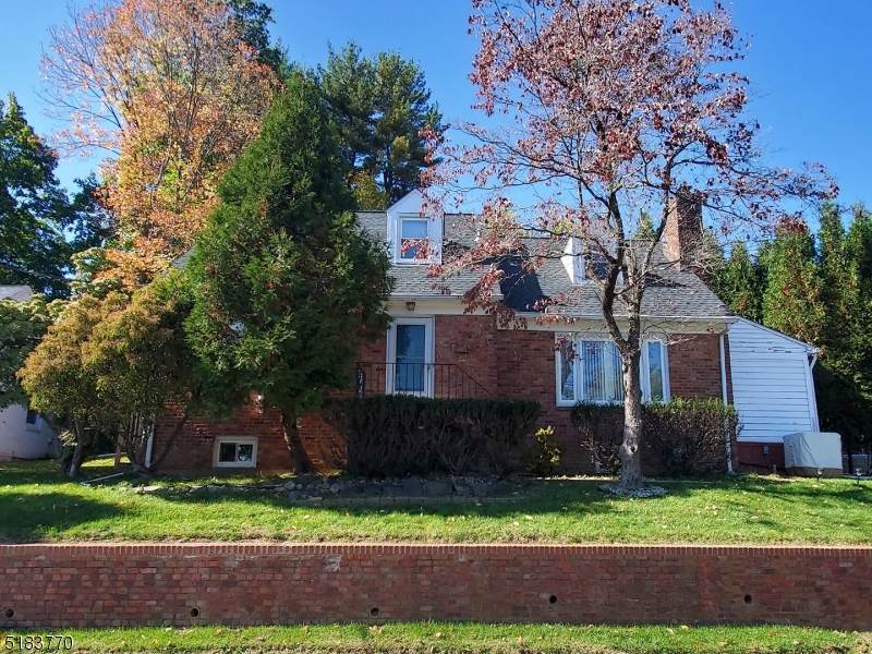 5 Whitman St - Photo 1