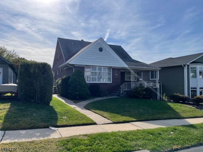 734 Lake Ave - Photo 1