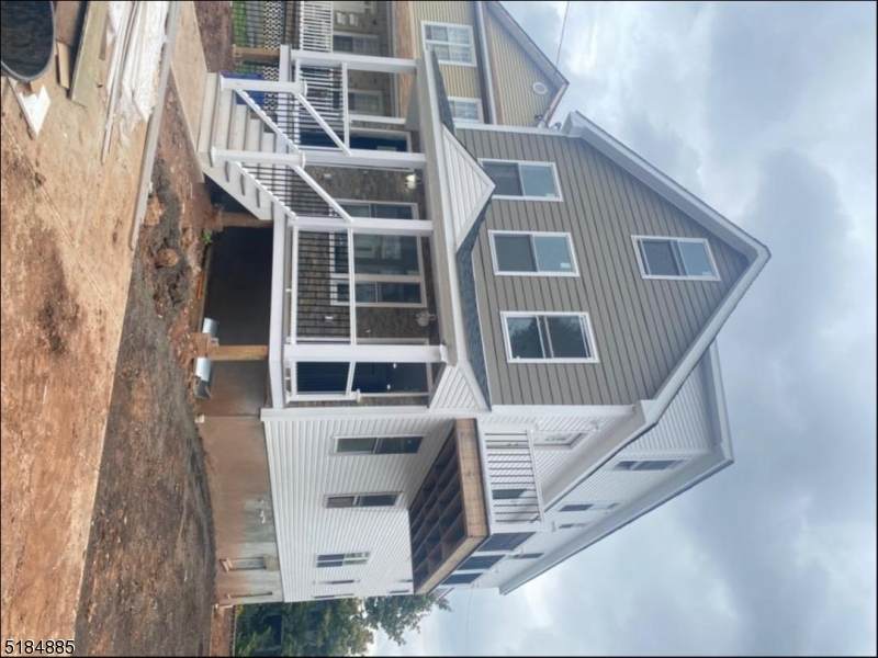 88 Milford Ave - Photo 1