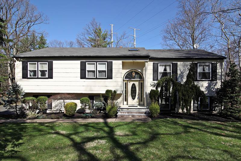 103 Laurel Ave - Photo 1