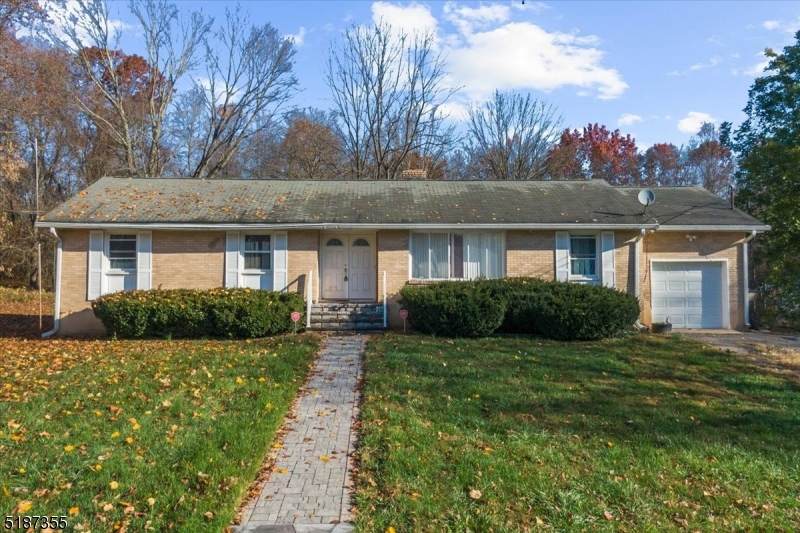 40 Gulick St - Photo 1