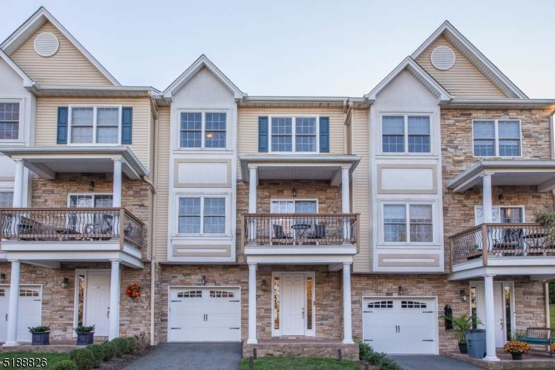 23 Halina Ln - Photo 1