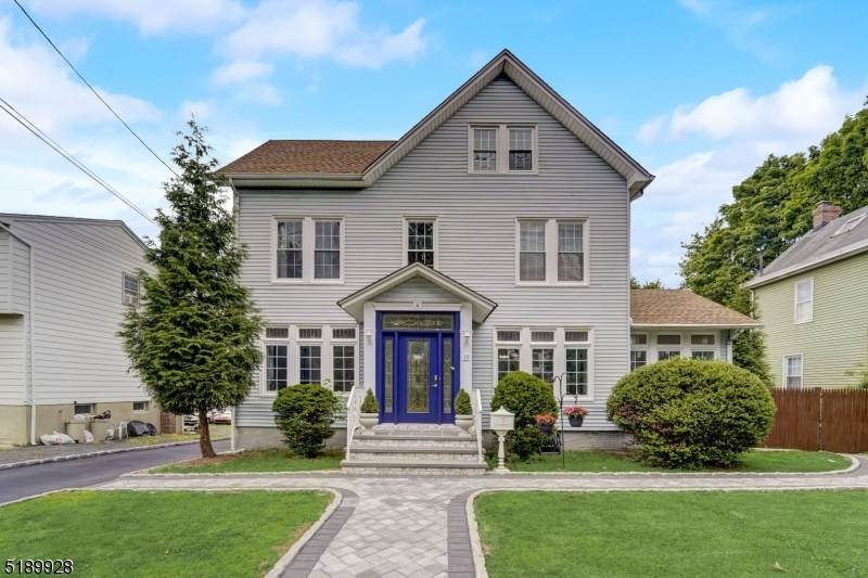 19 Williamson Ave - Photo 1