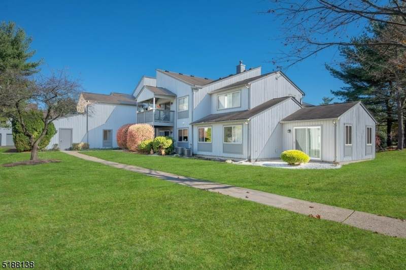14 Drake Ln - Photo 1