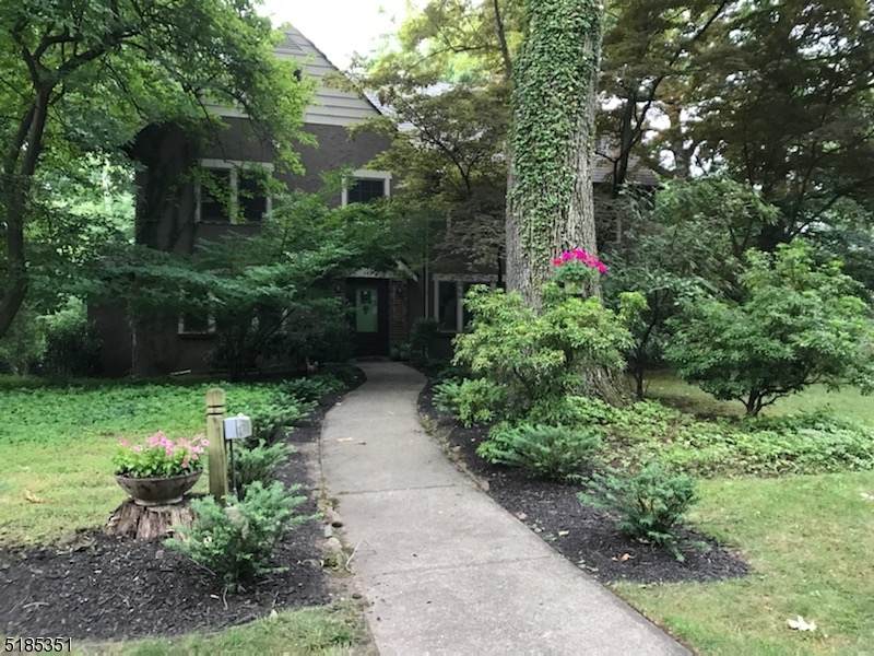 900 Belvidere Ave - Photo 1