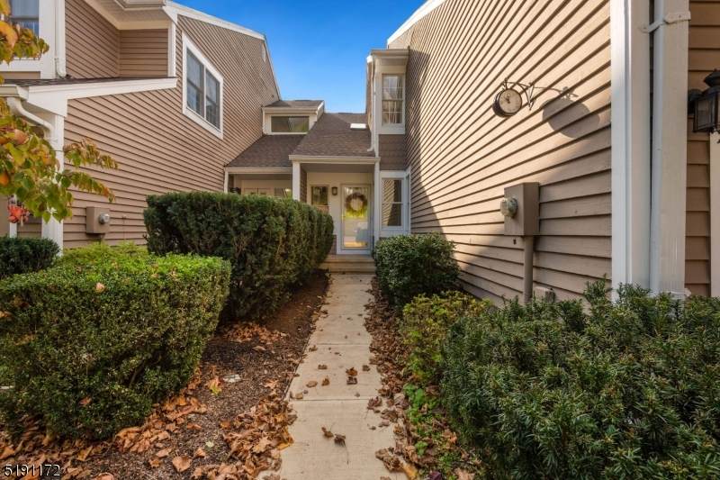 89 N Edgewood Rd - Photo 1
