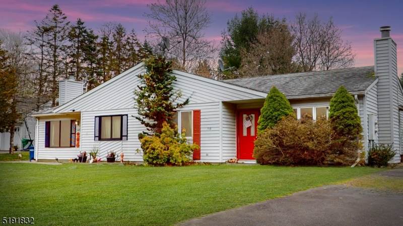 318 Wagon Wheel Rd - Photo 1