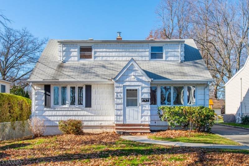 37 Bellevue Ter - Photo 1