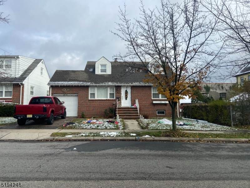 42 Chestnut St - Photo 1