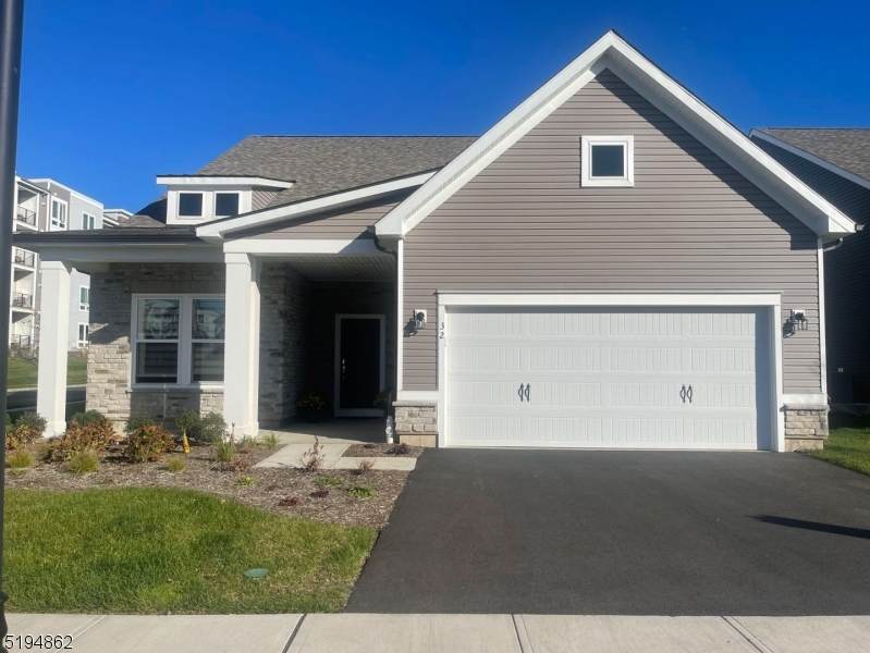 32 Applegate Dr - Photo 1
