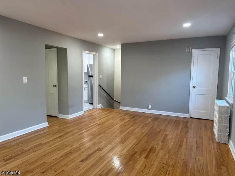 159 Knickerbocker Rd - Photo 1