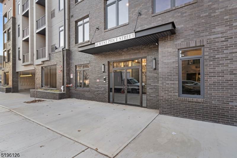 44 W Price St - Photo 1