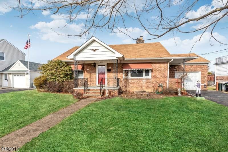 7 Howard St - Photo 1