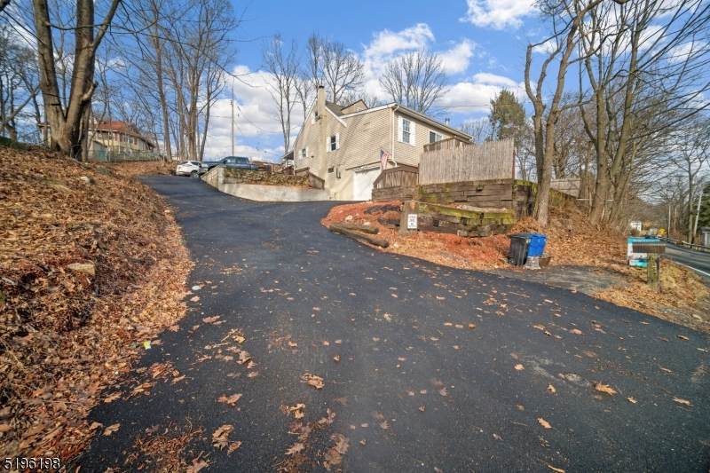 122 Brooklyn Rd - Photo 1
