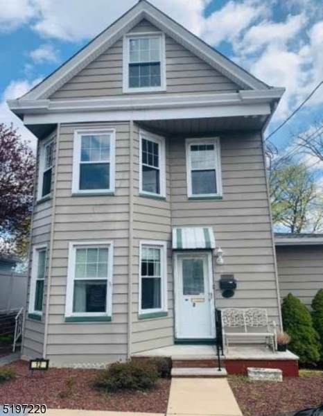 12 Dewey Ave - Photo 1