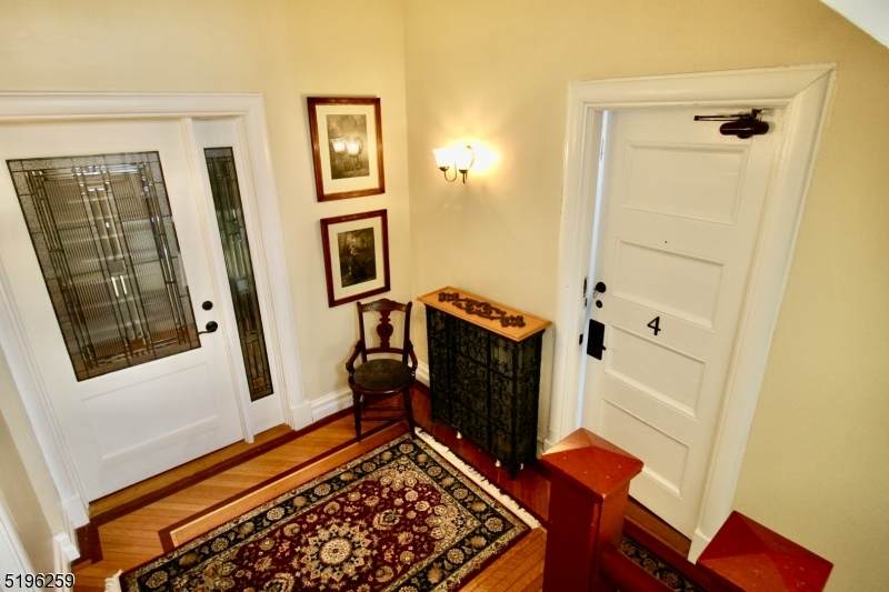 39 N Mountain Ave - Photo 1