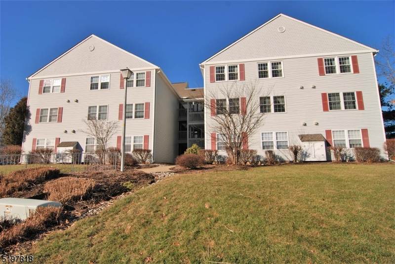64 Dayton Ct - Photo 1
