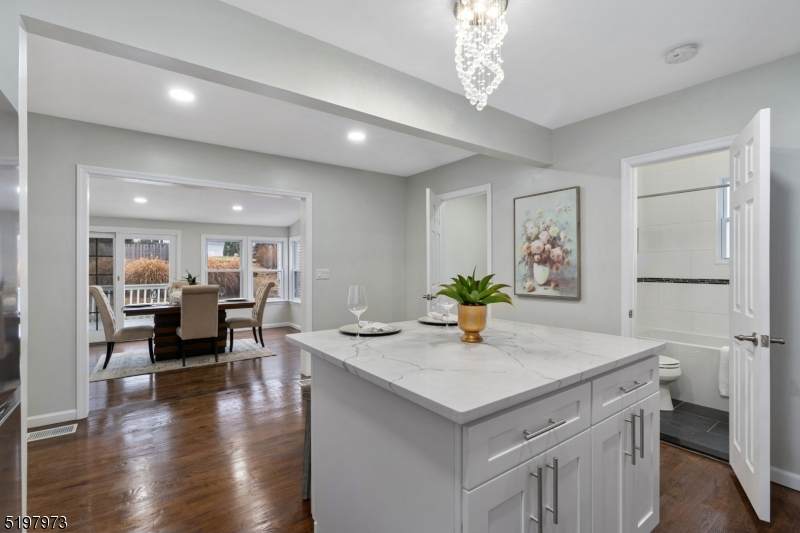139 Union Ave - Photo 1