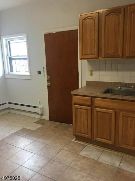 75 Pine St - Photo 1