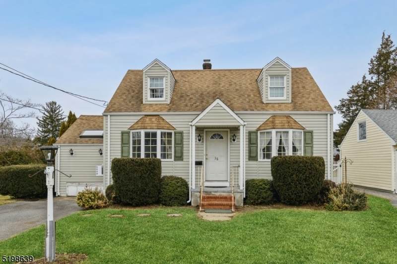 38 Manor Ave - Photo 1