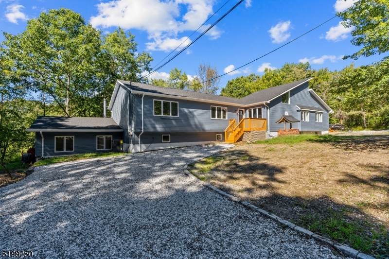 972 Old Schoolhouse Rd - Photo 1