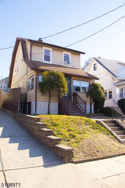 32 William St - Photo 1