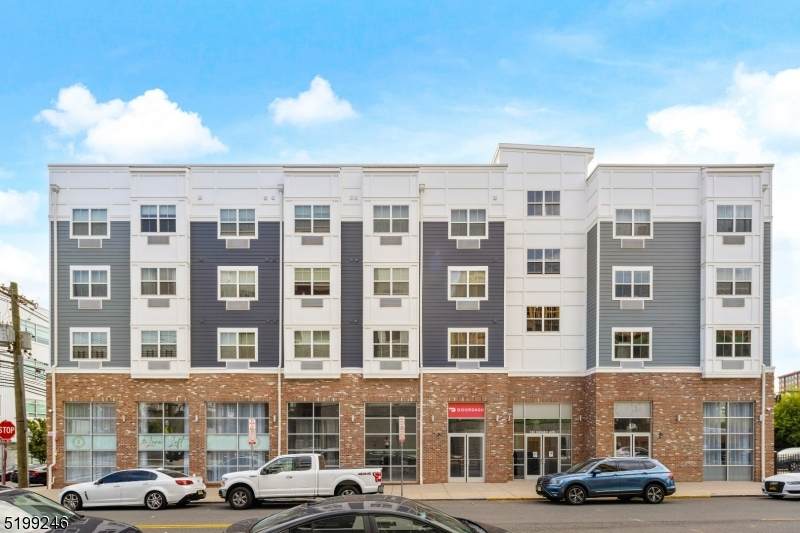 134 Sussex Ave - Photo 1