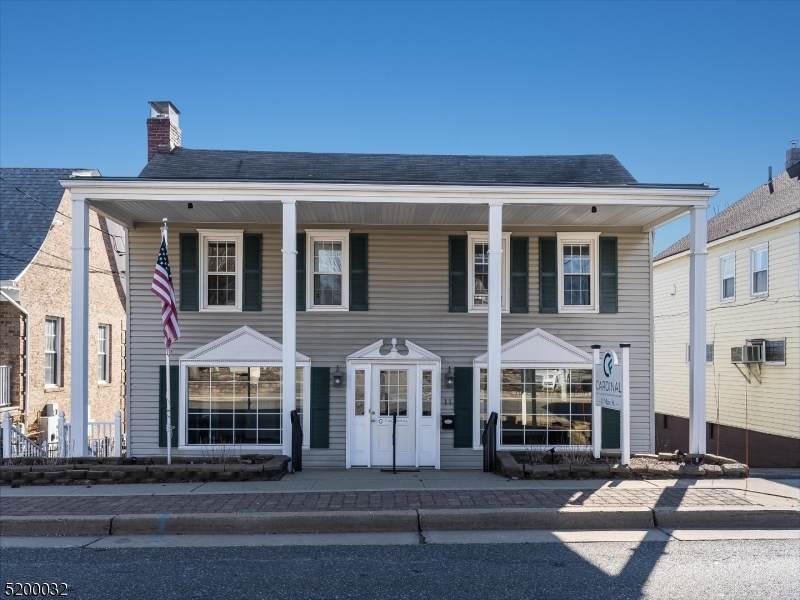11 Main St - Photo 1