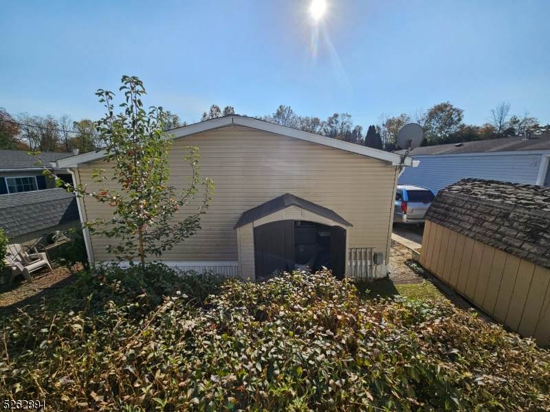 492 Kenbury Road, Branchburg Twp., NJ 08876 (MLS 3880393) The