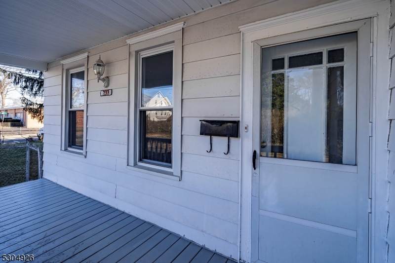 233 Ellis St - Photo 1