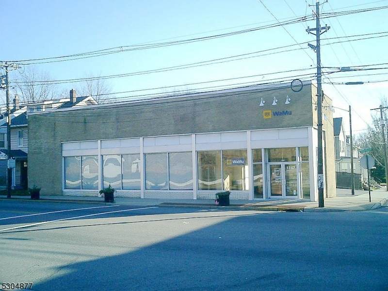 1747 Springfield Ave - Photo 1