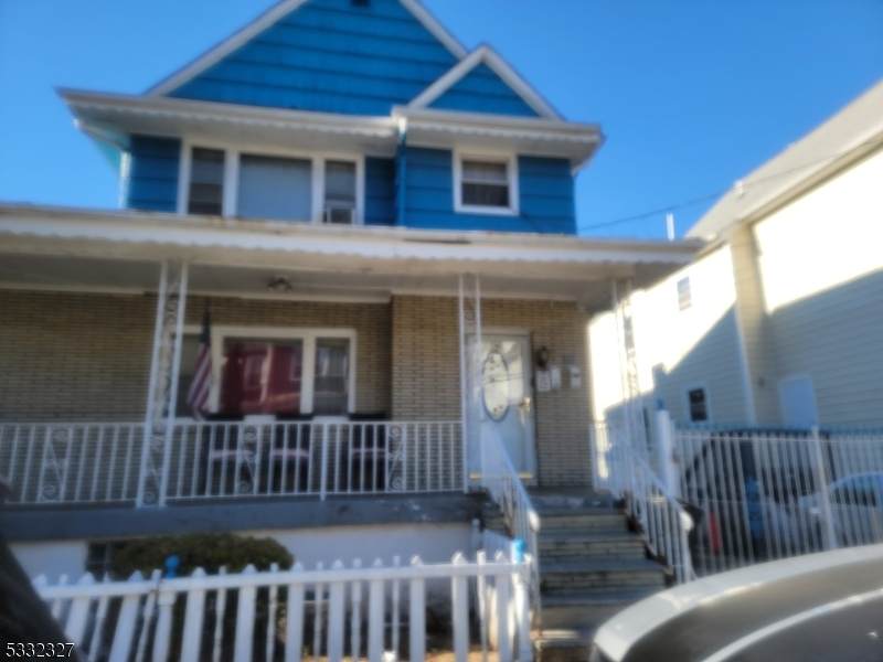 117 Maple Ave - Photo 1