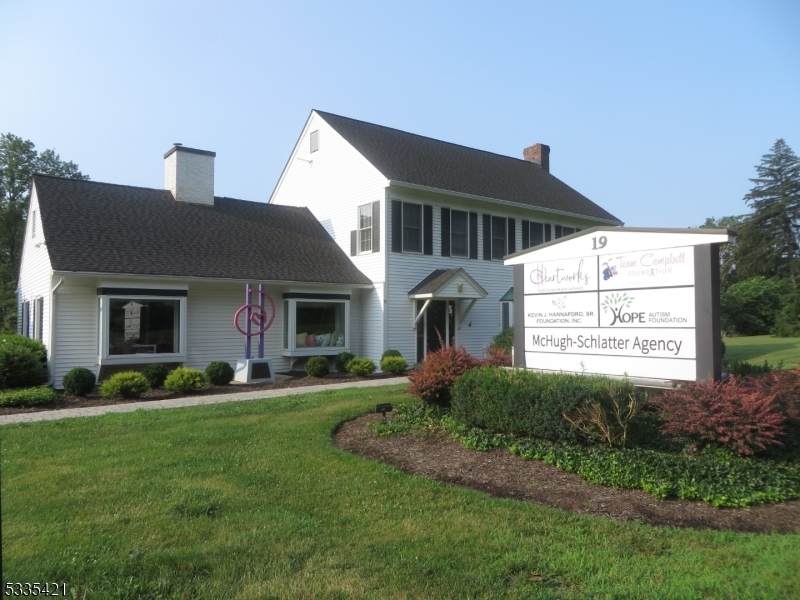 19 Morristown Rd - Photo 1