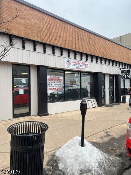 130 Main St - Photo 1