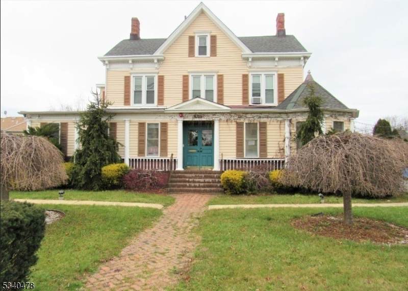 623 Georges Rd - Photo 1