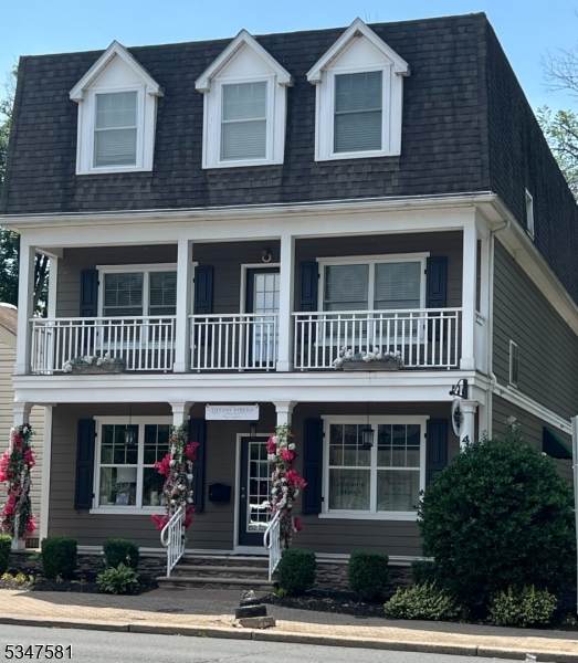 4 Centennial Ave - Photo 1