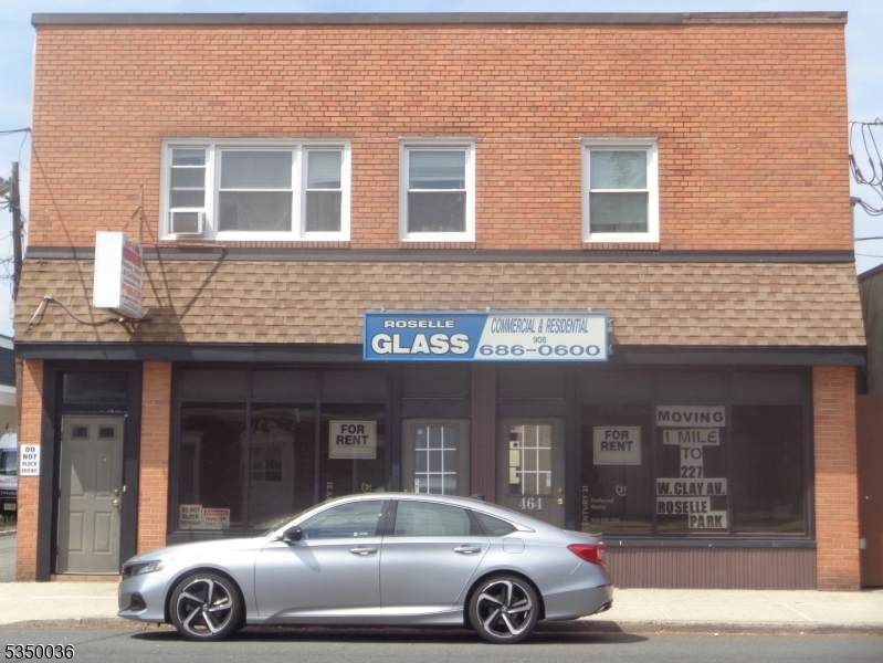 464 Chestnut St - Photo 1