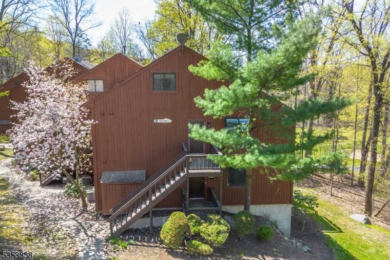 12 Augusta Dr - Photo 1
