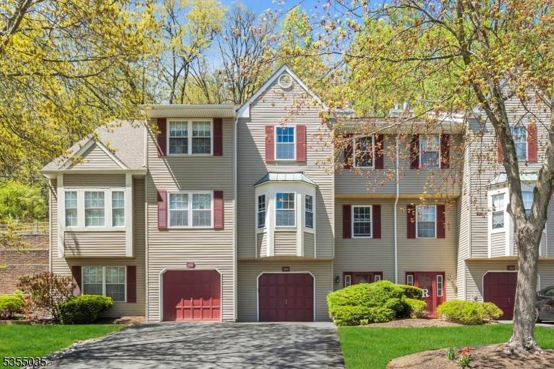 103 Pinehurst Dr - Photo 1