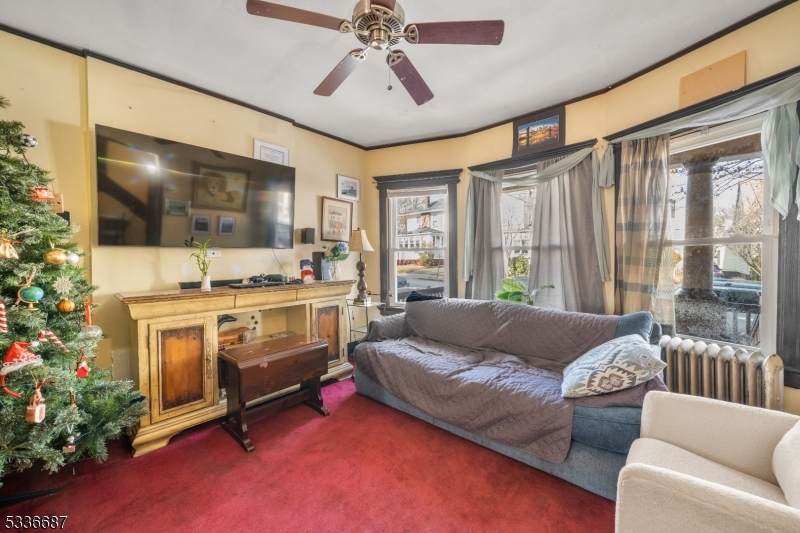 104 Riggs Pl - Photo 1