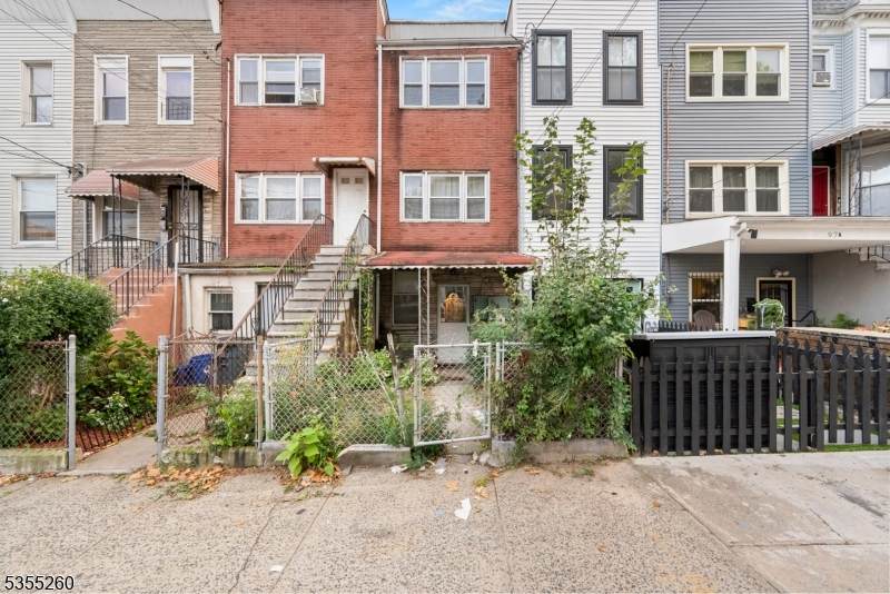 95 Orient Avenue - Photo 1