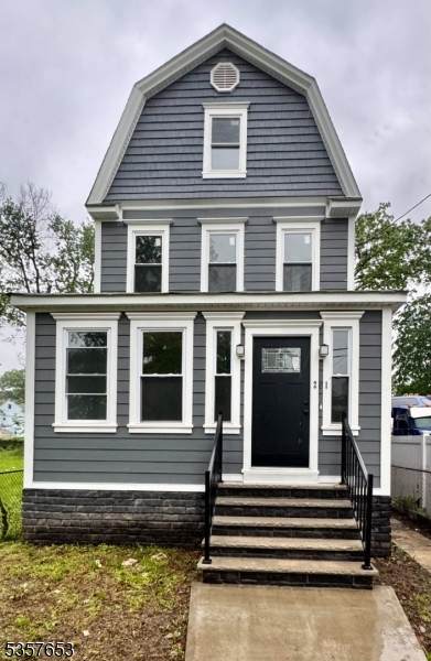 261 Hickory St - Photo 1