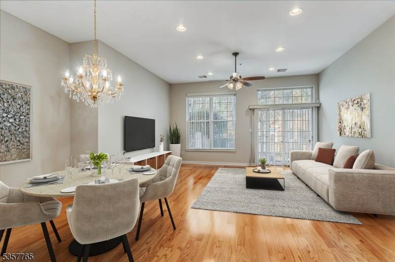 1302 Four Seasons Dr - Photo 1