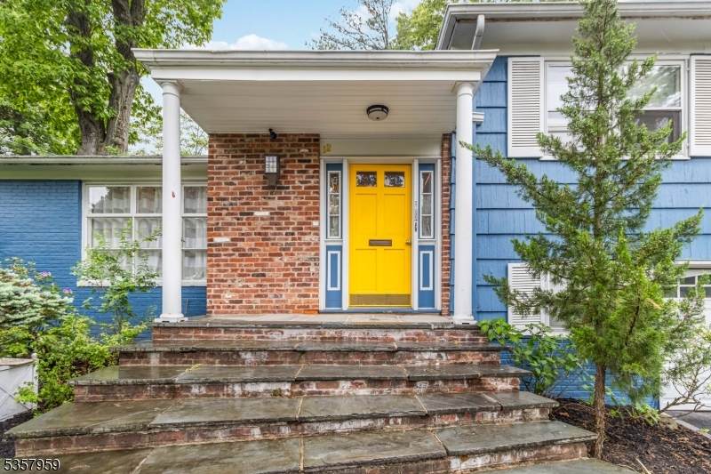 12 Linden Ave - Photo 1