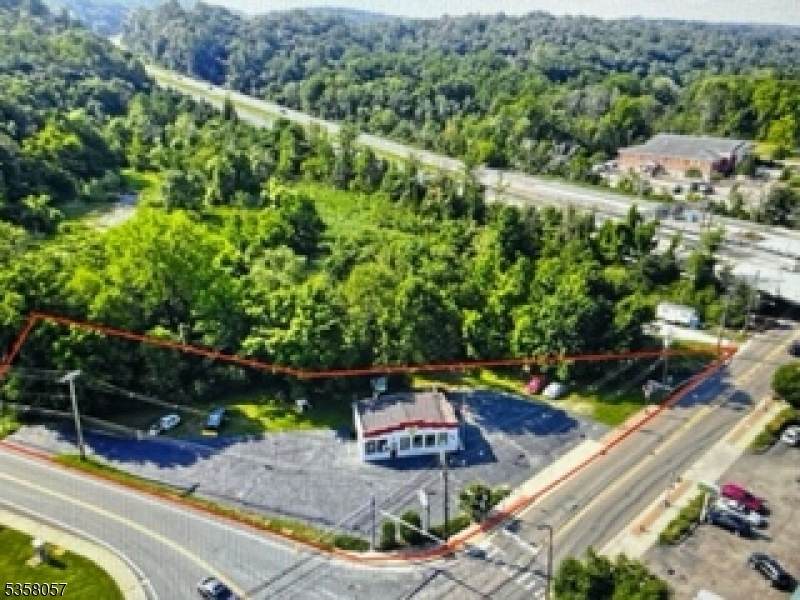 85 Main St - Photo 1